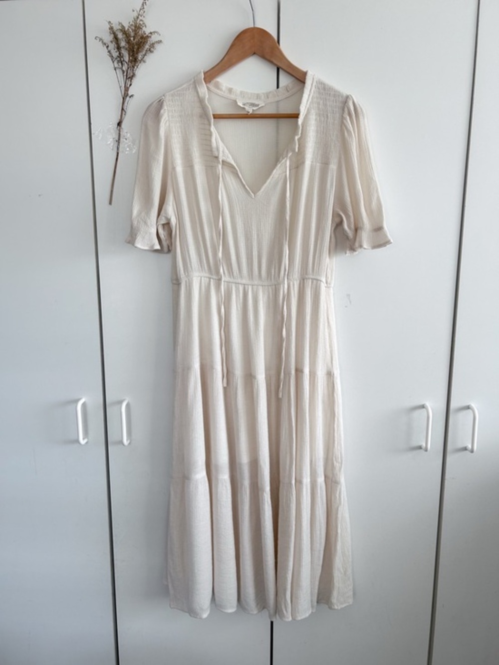 Sweet Wanderer Ivory/Cream Midi Tiered Dress • Sz L